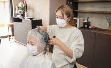 【2023年】シニアの ヘアカット に関するアンケート・市場調査レポート